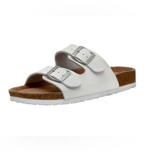 Women’s sandal NEW!! Size 9